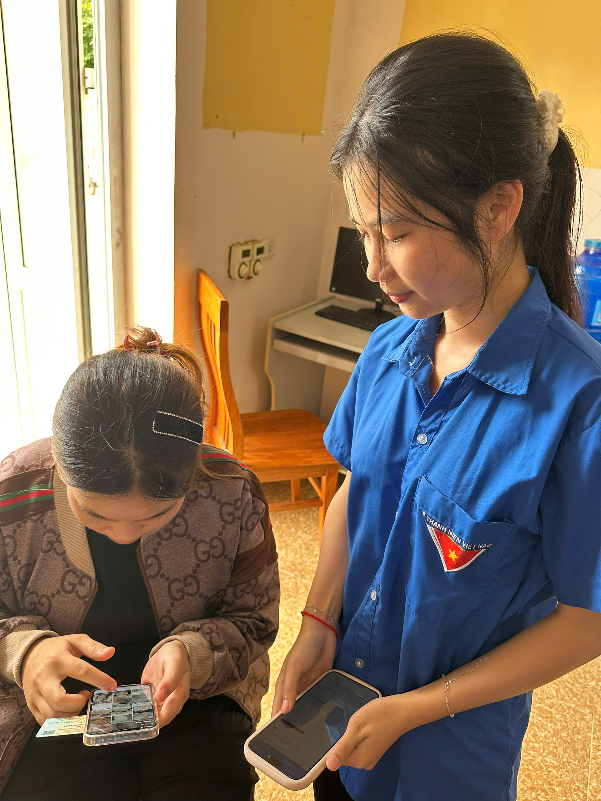Anh-tin-bai